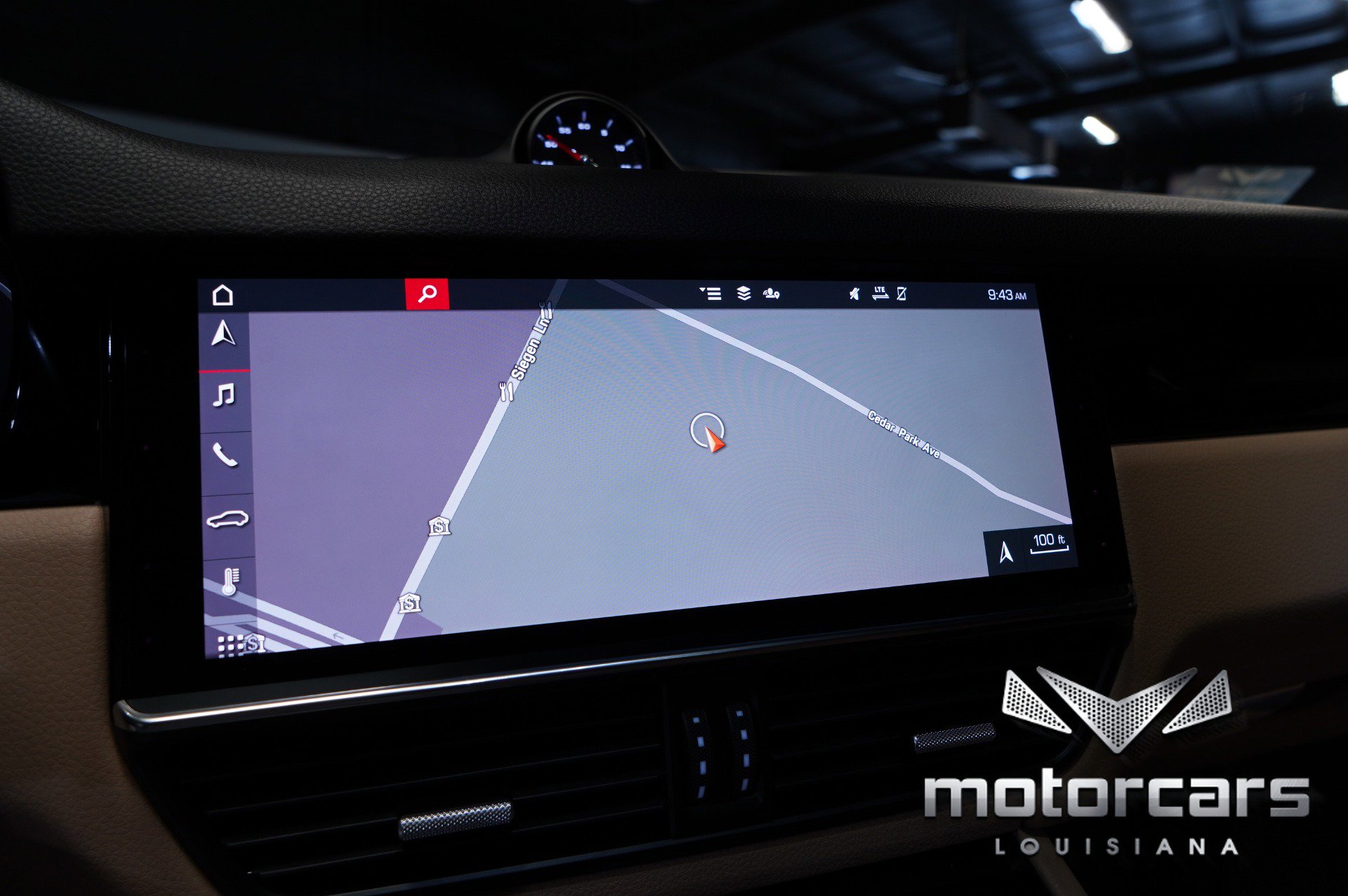 Used 2021 Porsche Cayenne Coupe w/ Premium Package image 31