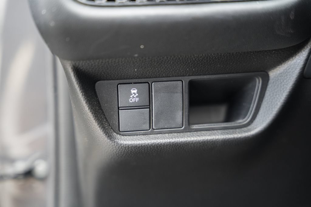 Used 2023 Honda HR-V LX image 35