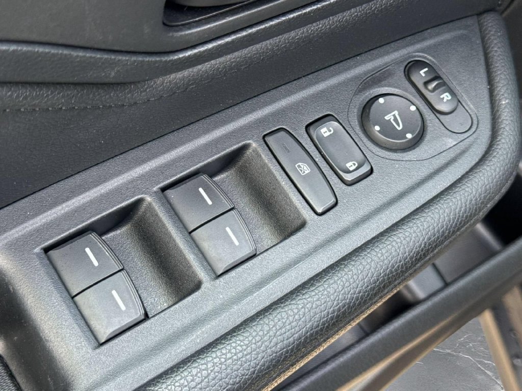 Used 2025 Honda Odyssey EX-L image 16