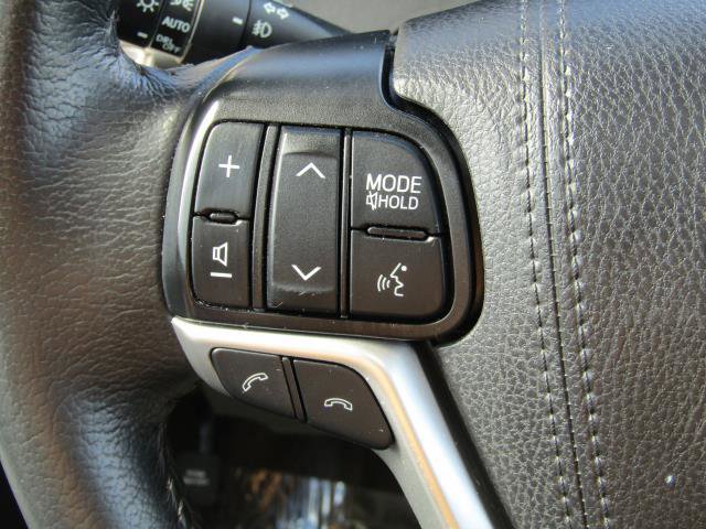 Used 2020 Toyota Sienna XLE image 24