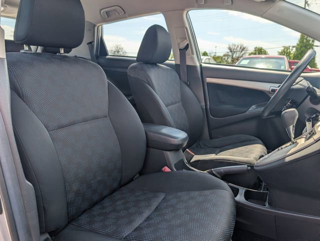 Used 2009 Toyota Matrix FWD image 21