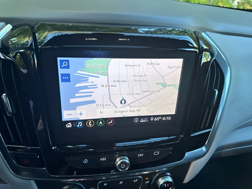 Used 2020 Chevrolet Traverse LT w/ LT Premium Package AWD/4WD image 13