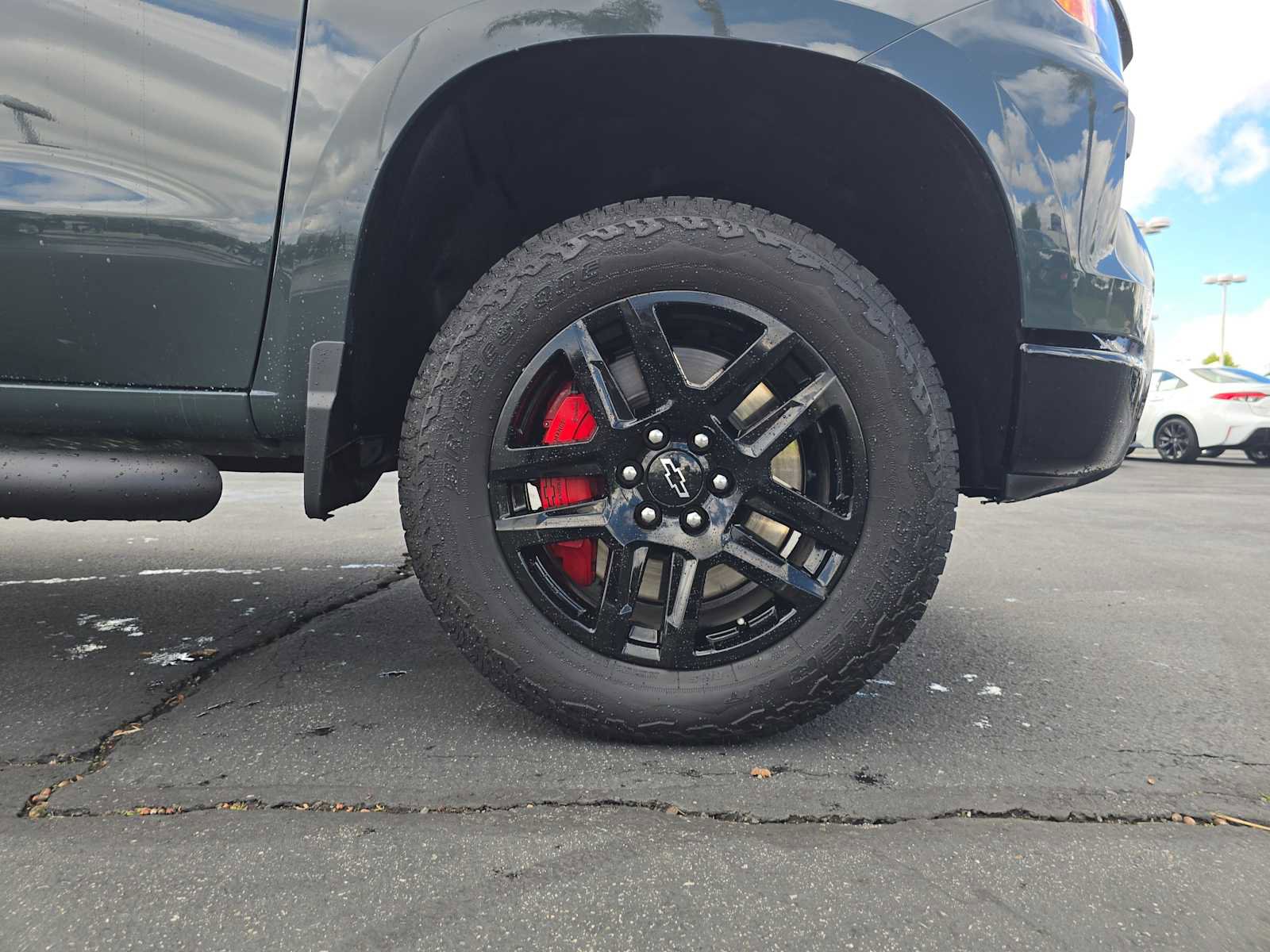 Used 2025 Chevrolet Silverado 1500 Custom Trail Boss w/ Turbomax Blackout Package image 9