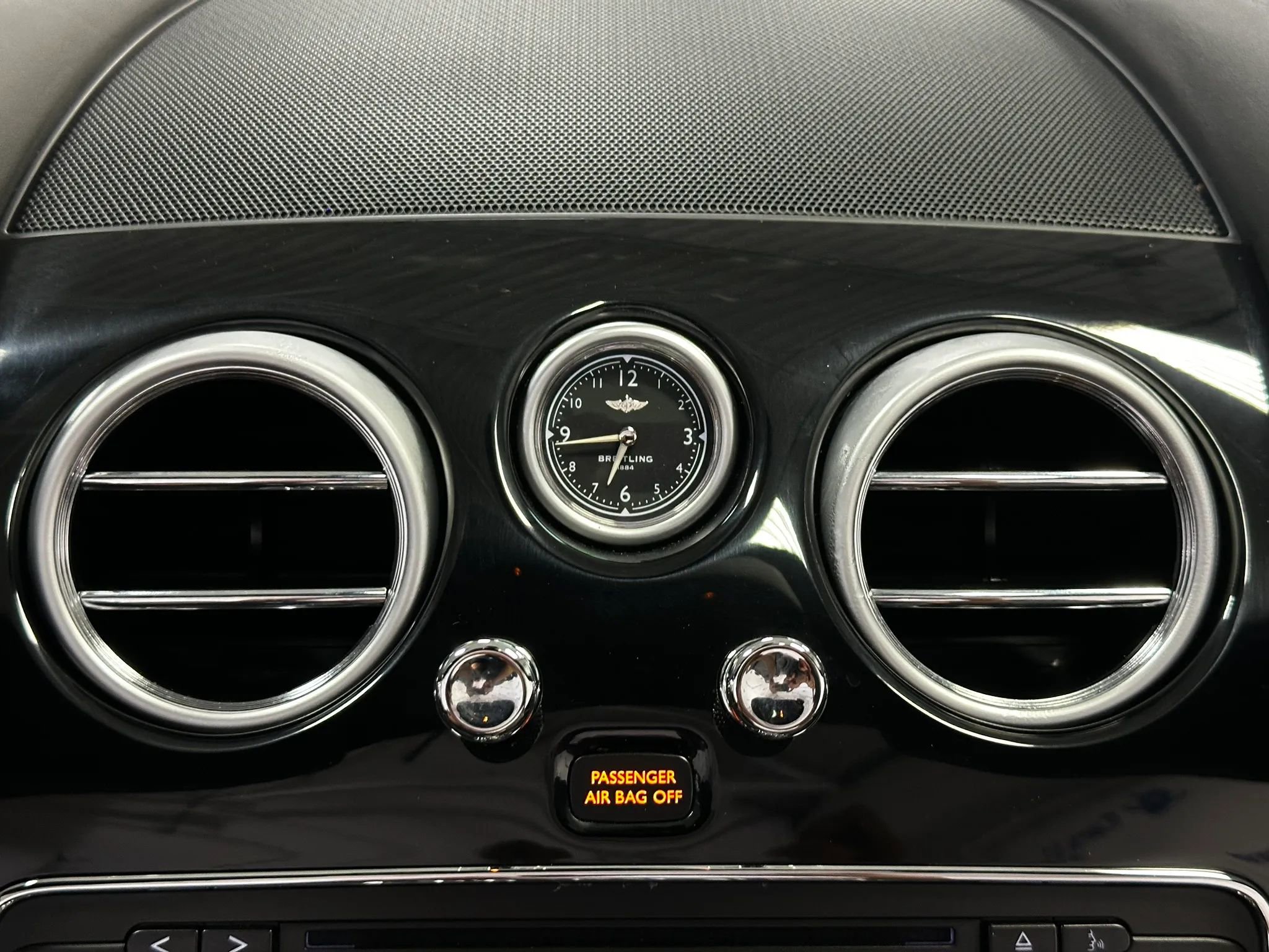 Used 2017 Bentley Continental GT image 30