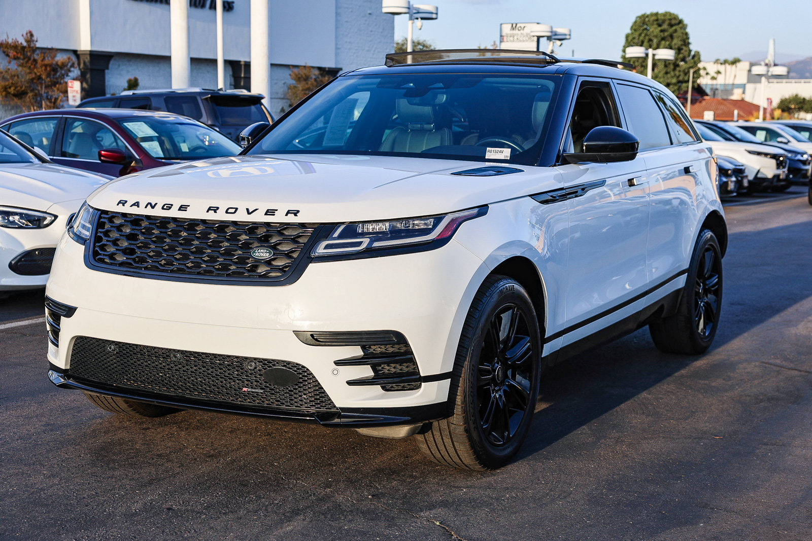 Used 2022 Land Rover Range Rover Velar R-Dynamic S AWD/4WD image 19