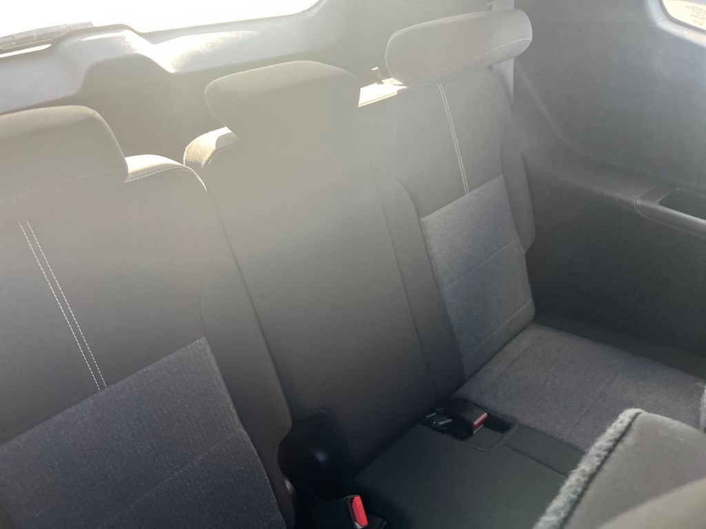 Used 2025 GMC Acadia Elevation image 29