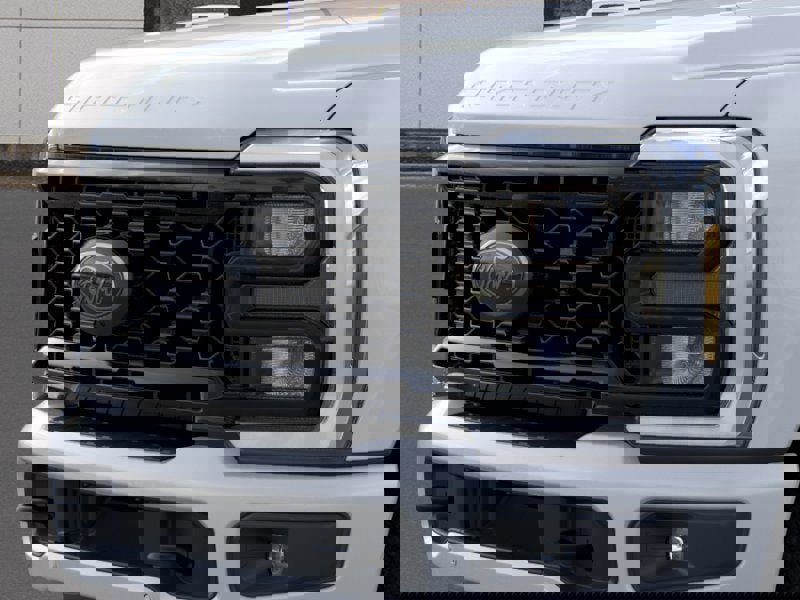 New 2026 Ford F250 Lariat w/ Black Appearance Package image 17