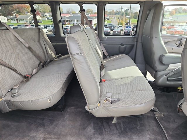 Used 2020 Chevrolet Express 3500 LT w/ LT Preferred Equipment Group image 10