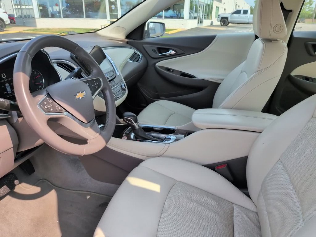 Used 2024 Chevrolet Malibu LT FWD image 18