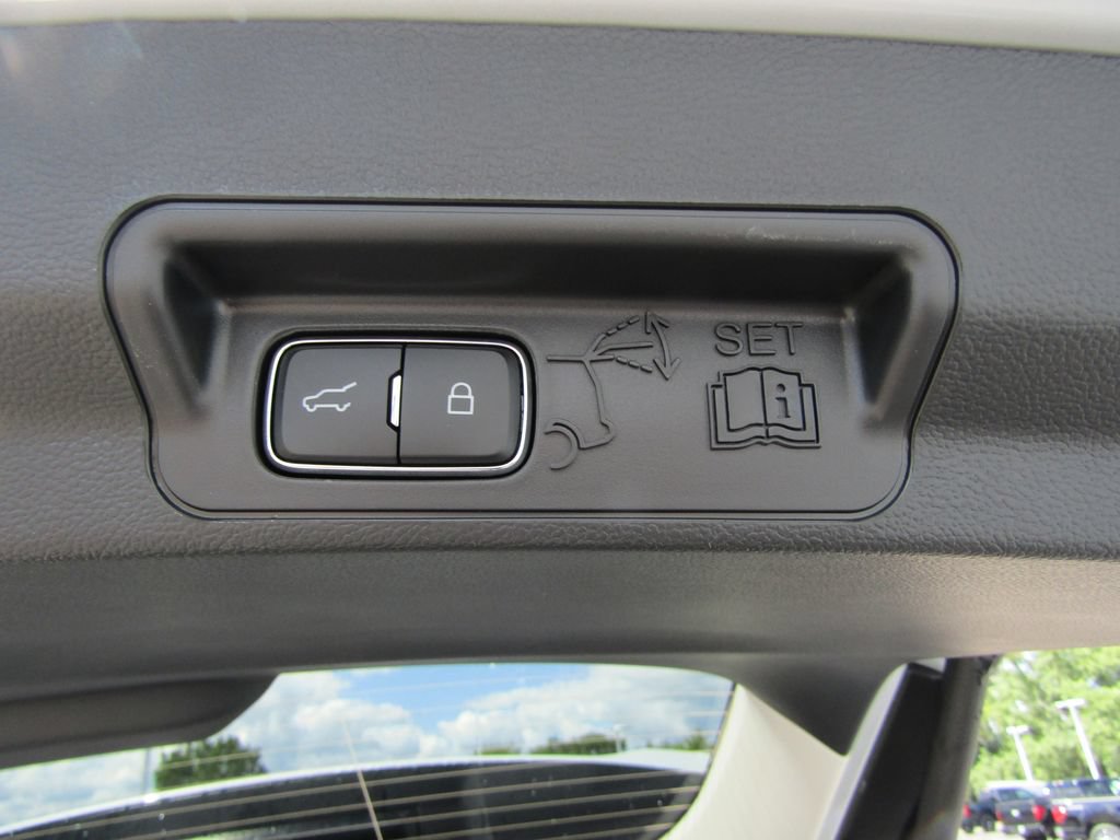 New 2026 Ford Explorer Active w/ Active Comfort Package AWD/4WD image 25