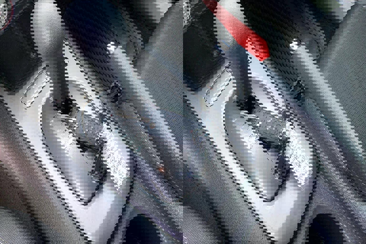 Used 2015 Chevrolet Camaro LS RWD image 13