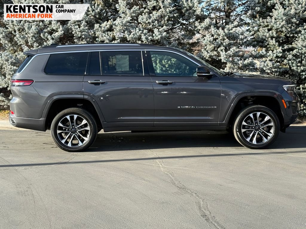 Used 2024 Jeep Grand Cherokee L Overland w/ Trailer Tow Package AWD/4WD image 11