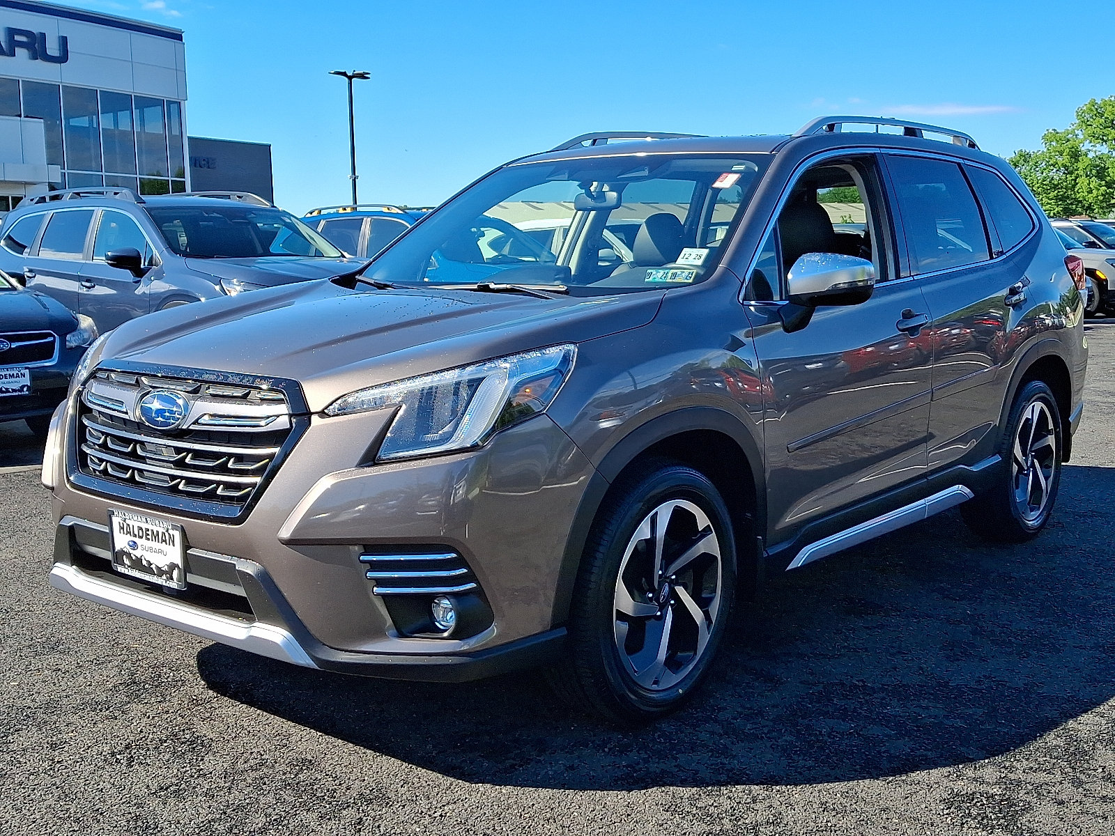Certified 2023 Subaru Forester Touring AWD/4WD image 3