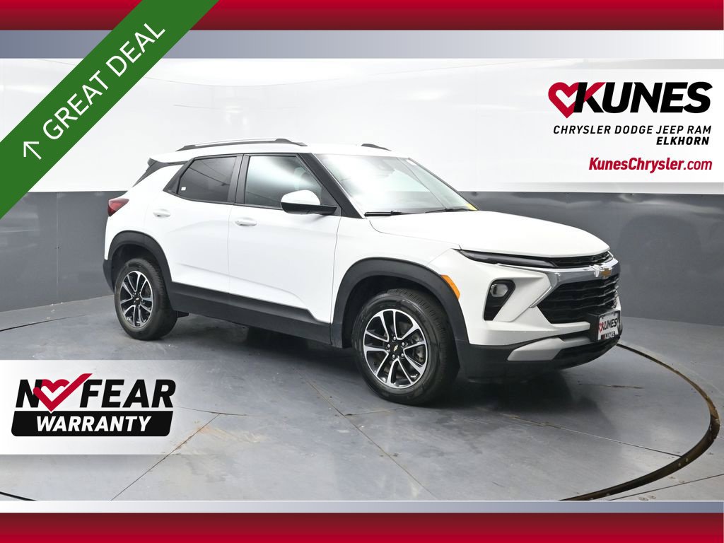 Used 2025 Chevrolet TrailBlazer LT AWD/4WD image 1