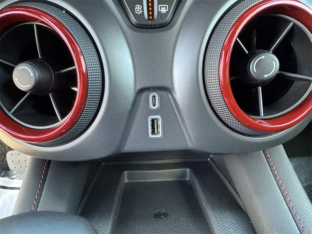 Used 2025 Chevrolet Blazer RS image 21