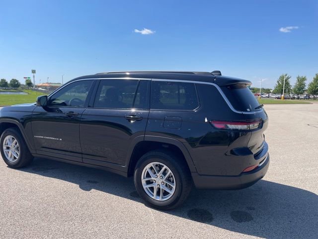 Used 2024 Jeep Grand Cherokee L Laredo RWD image 4