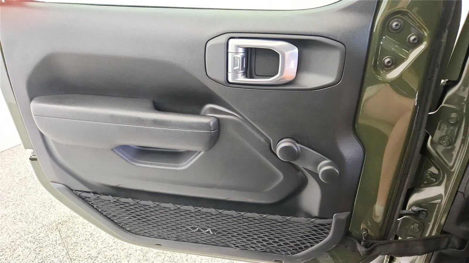 Used 2022 Jeep Gladiator Sport w/ Trailer Tow Package AWD/4WD image 31