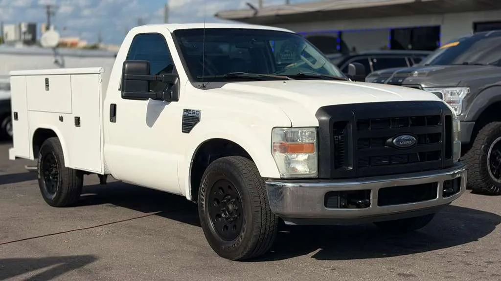 Used 2010 Ford F250 XL image 5