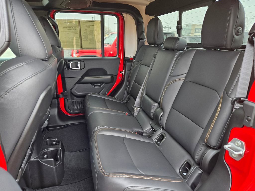 Used 2025 Jeep Gladiator High Tide image 30