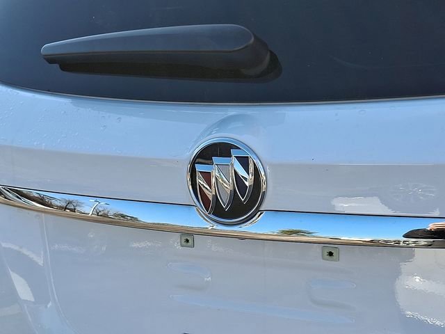 Used 2021 Buick Encore Preferred image 30