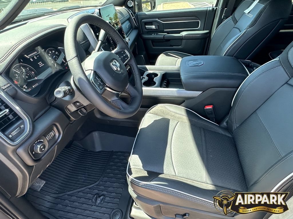 New 2025 RAM 2500 Laramie AWD/4WD image 16