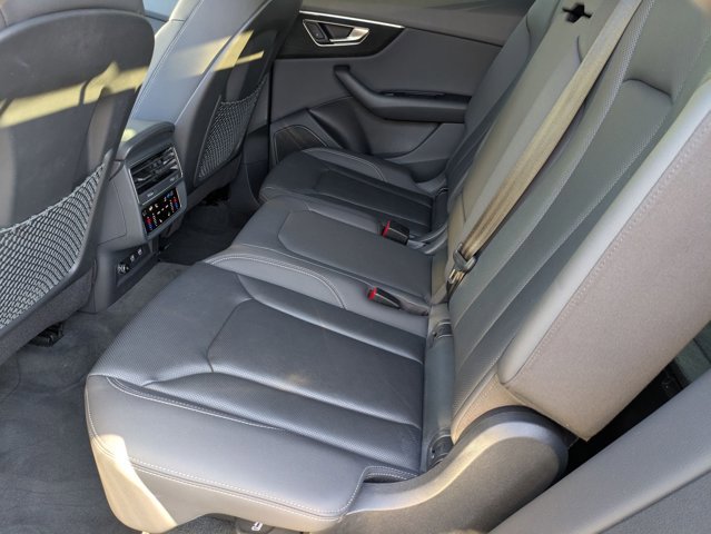 Used 2019 Audi Q8 Premium Plus w/ Premium Plus AWD/4WD image 19