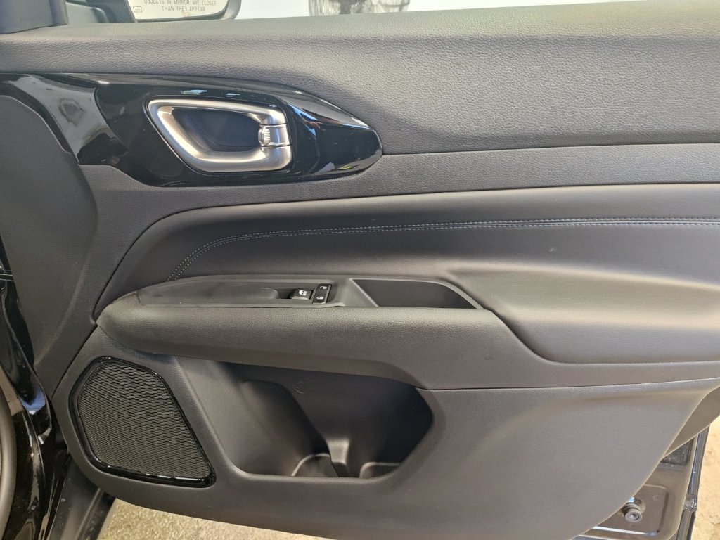 New 2026 Jeep Compass Latitude AWD/4WD image 31