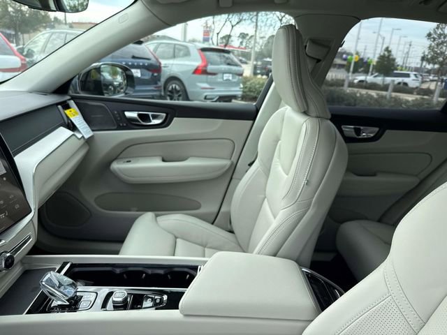 New 2026 Volvo XC60 B5 Ultra w/ Climate Package image 18
