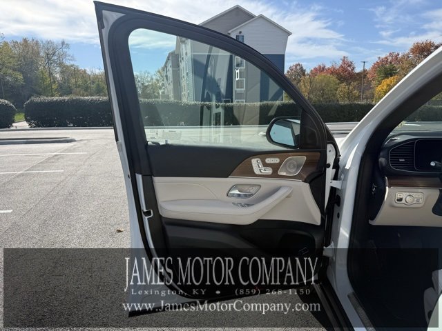 Certified 2025 Mercedes-Benz GLS 450 4MATIC image 9