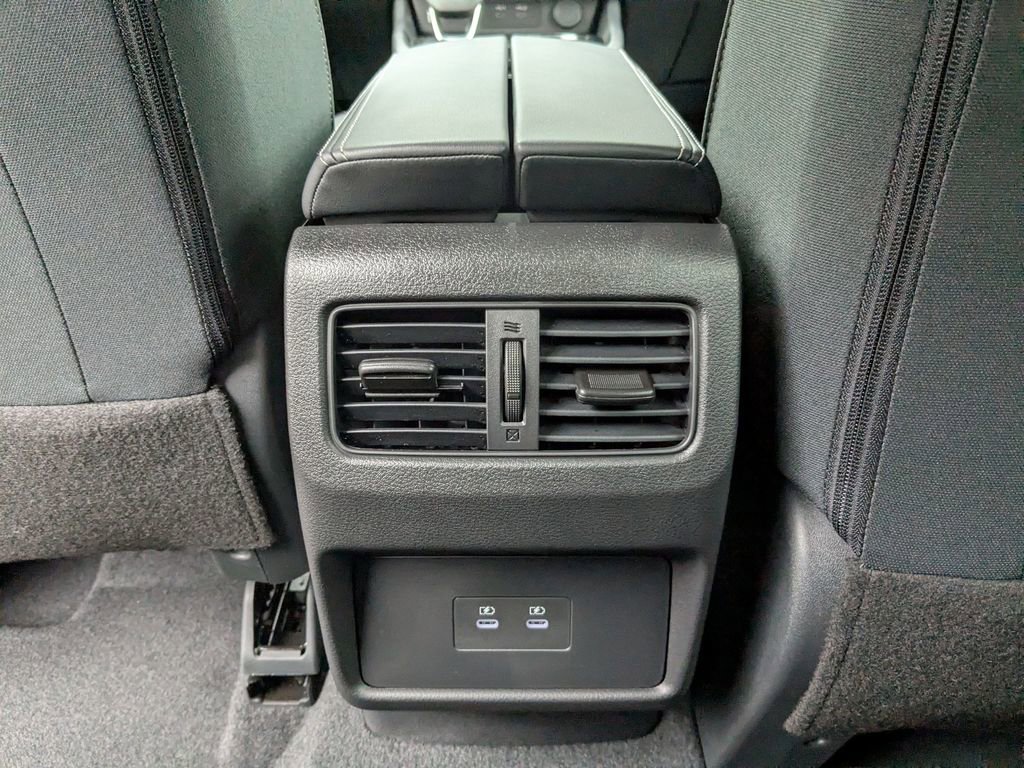 New 2026 Nissan Rogue SV FWD image 25