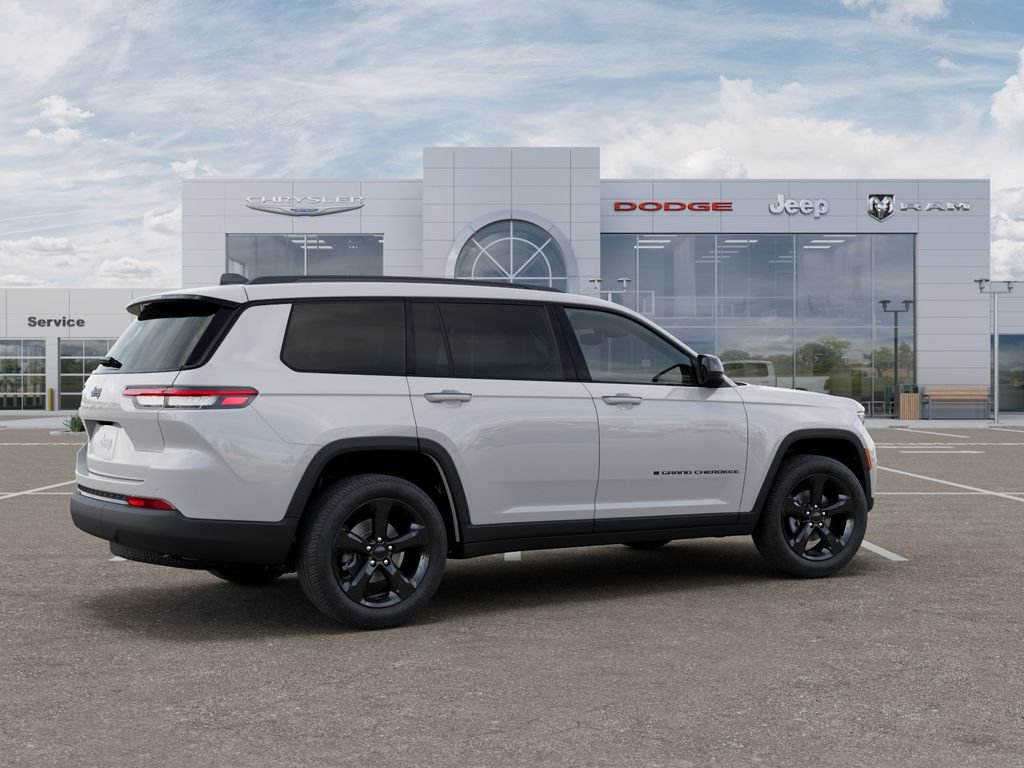 New 2025 Jeep Grand Cherokee L Altitude AWD/4WD image 4