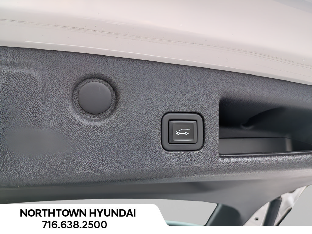 Used 2021 Chevrolet Equinox LT FWD image 32