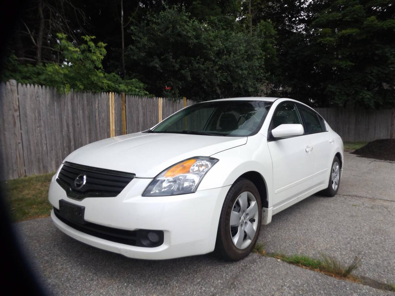 Used 2008 Nissan Altima 2.5 S w/ Emergency Aid Pkg FWD image 1