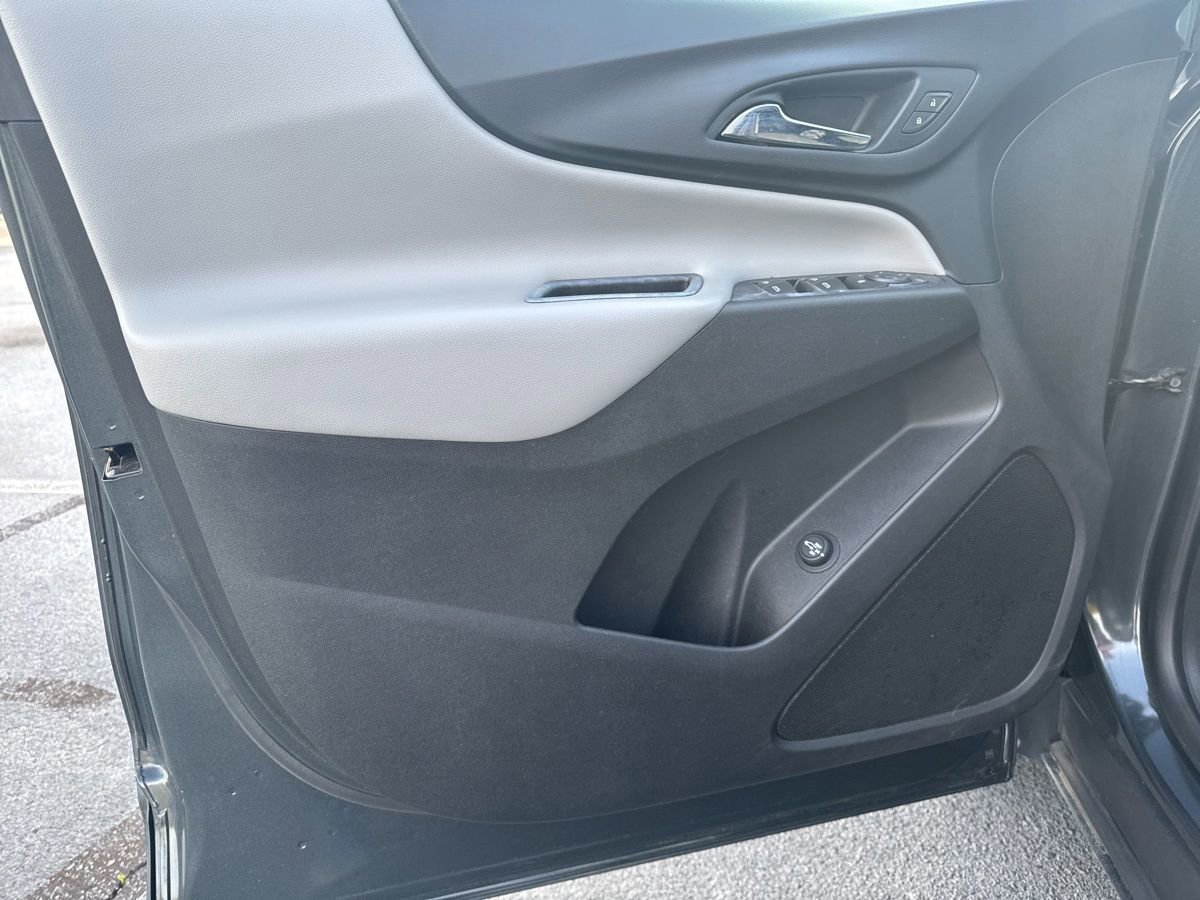 Used 2020 Chevrolet Equinox LT FWD image 14