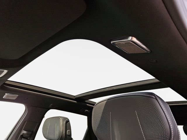 New 2026 Cadillac Lyriq V AWD/4WD image 15