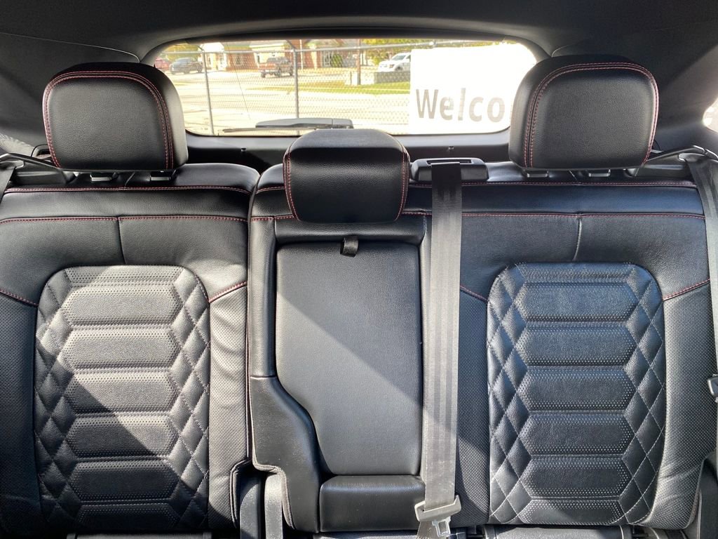 Used 2024 Ford Escape ST-Line Elite w/ Premium Technology Package image 31