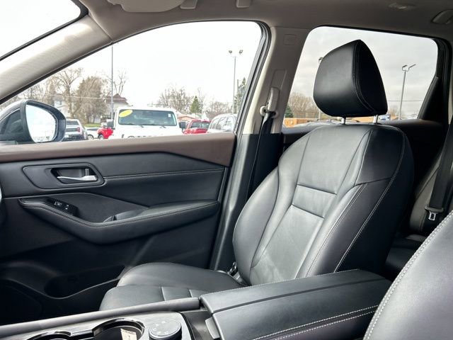 Used 2023 Nissan Rogue SL AWD/4WD image 32
