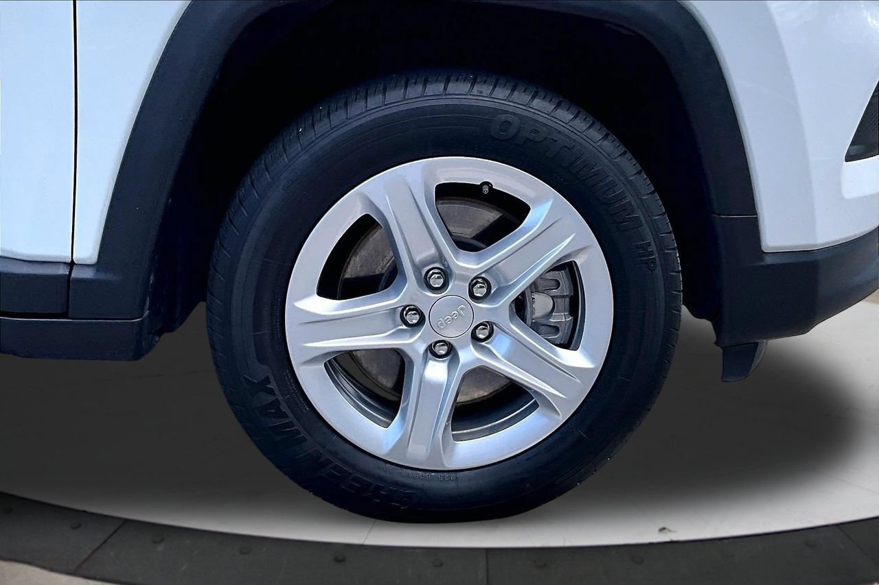 Used 2023 Jeep Compass Sport AWD/4WD image 32
