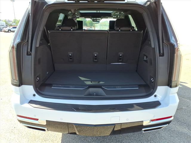 New 2026 Cadillac Escalade Luxury w/ Touring Package AWD/4WD image 5