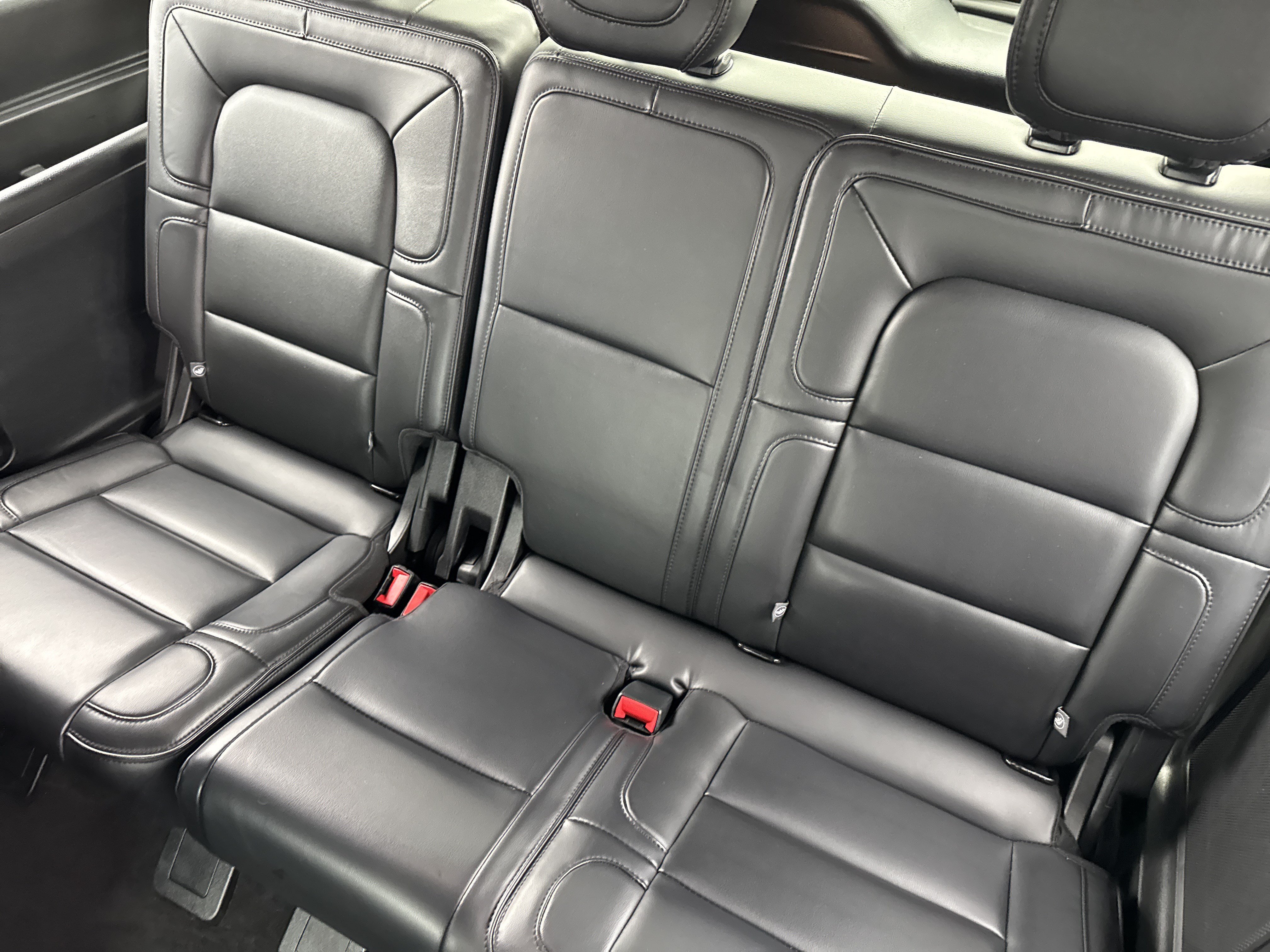Used 2019 Lincoln Navigator Select w/ Cargo Package RWD image 28