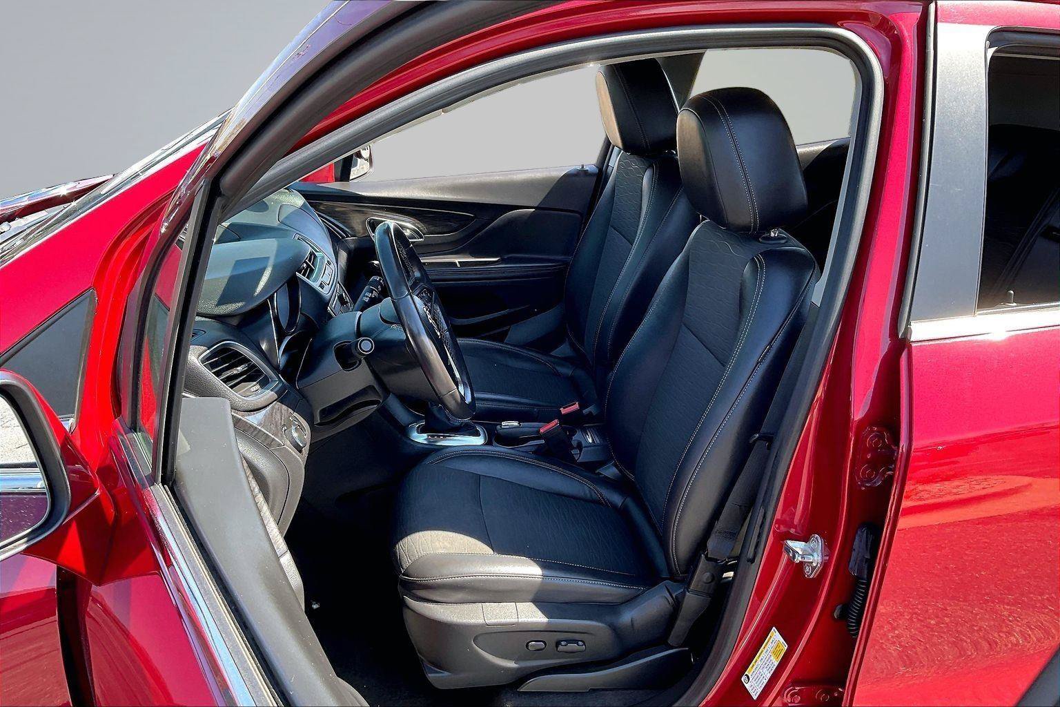 Used 2015 Buick Encore FWD image 24