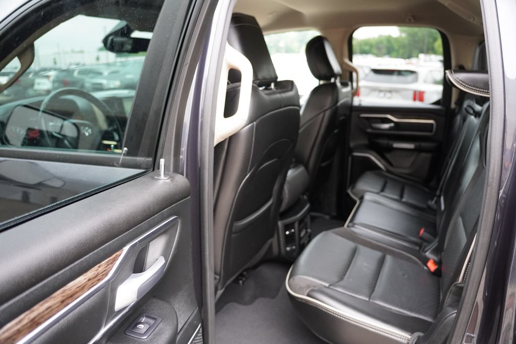 Certified 2019 RAM 1500 Laramie w/ Trailer Tow Group AWD/4WD image 17