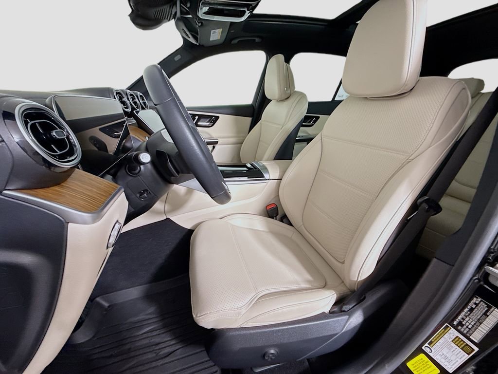 Used 2024 Mercedes-Benz GLC 300 4MATIC image 20