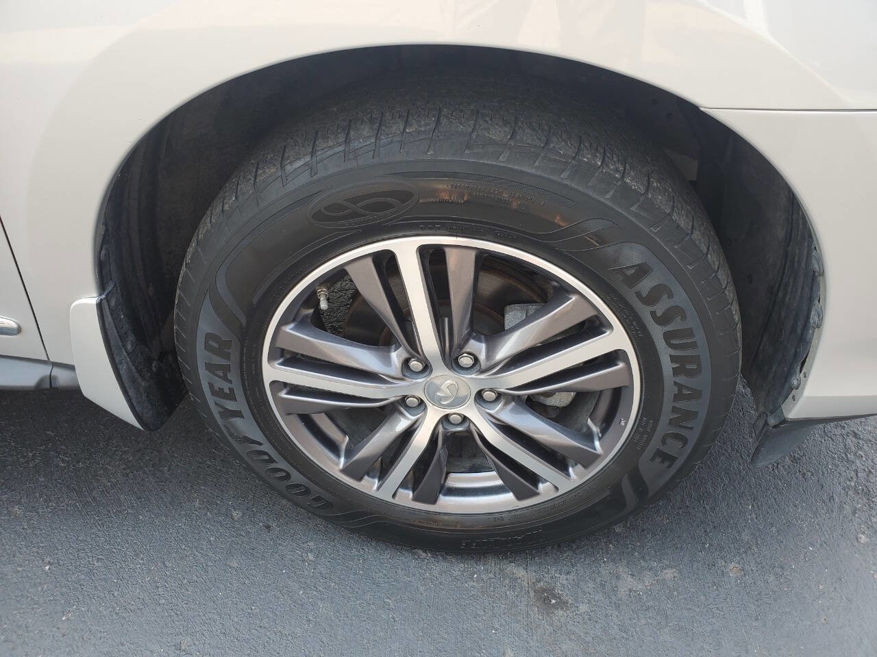 Used 2019 INFINITI QX60 Luxe image 15