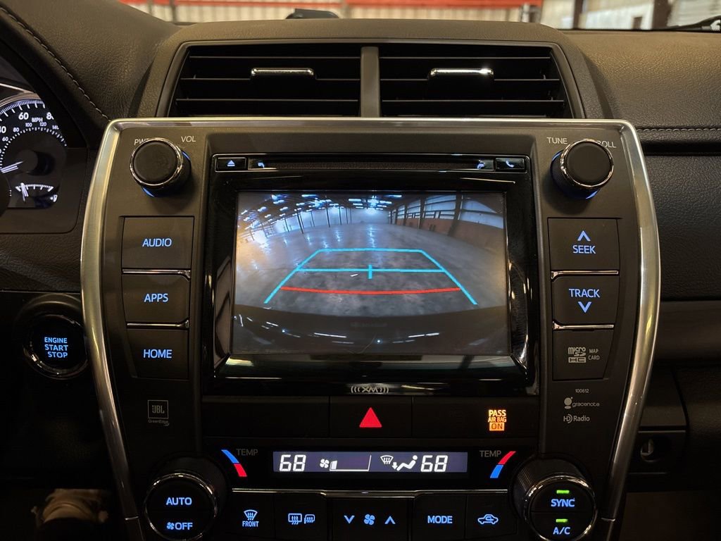Used 2017 Toyota Camry XLE w/ Moonroof Package image 35