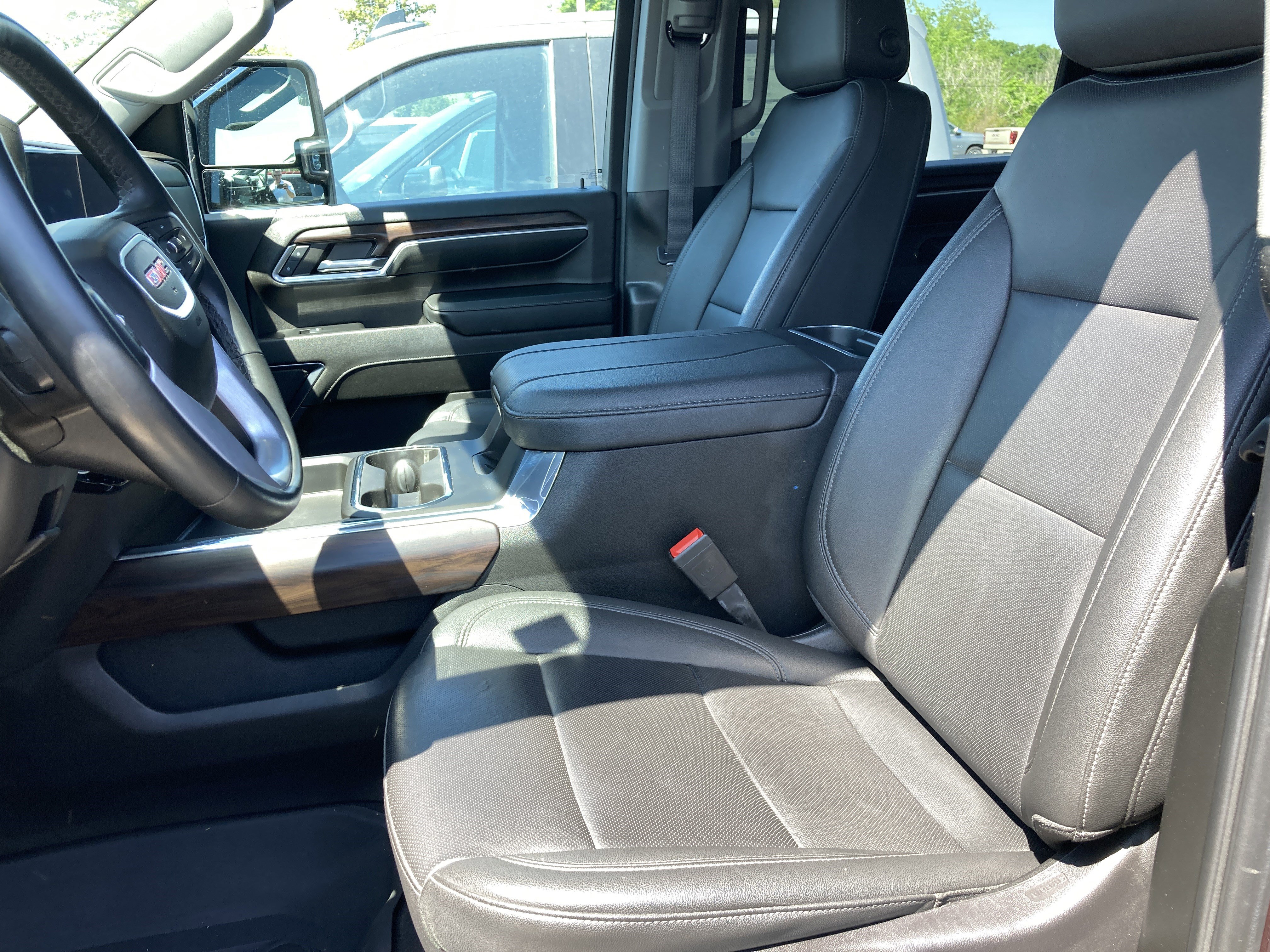 Certified 2024 GMC Sierra 2500 SLT w/ SLT Premium Package AWD/4WD image 6
