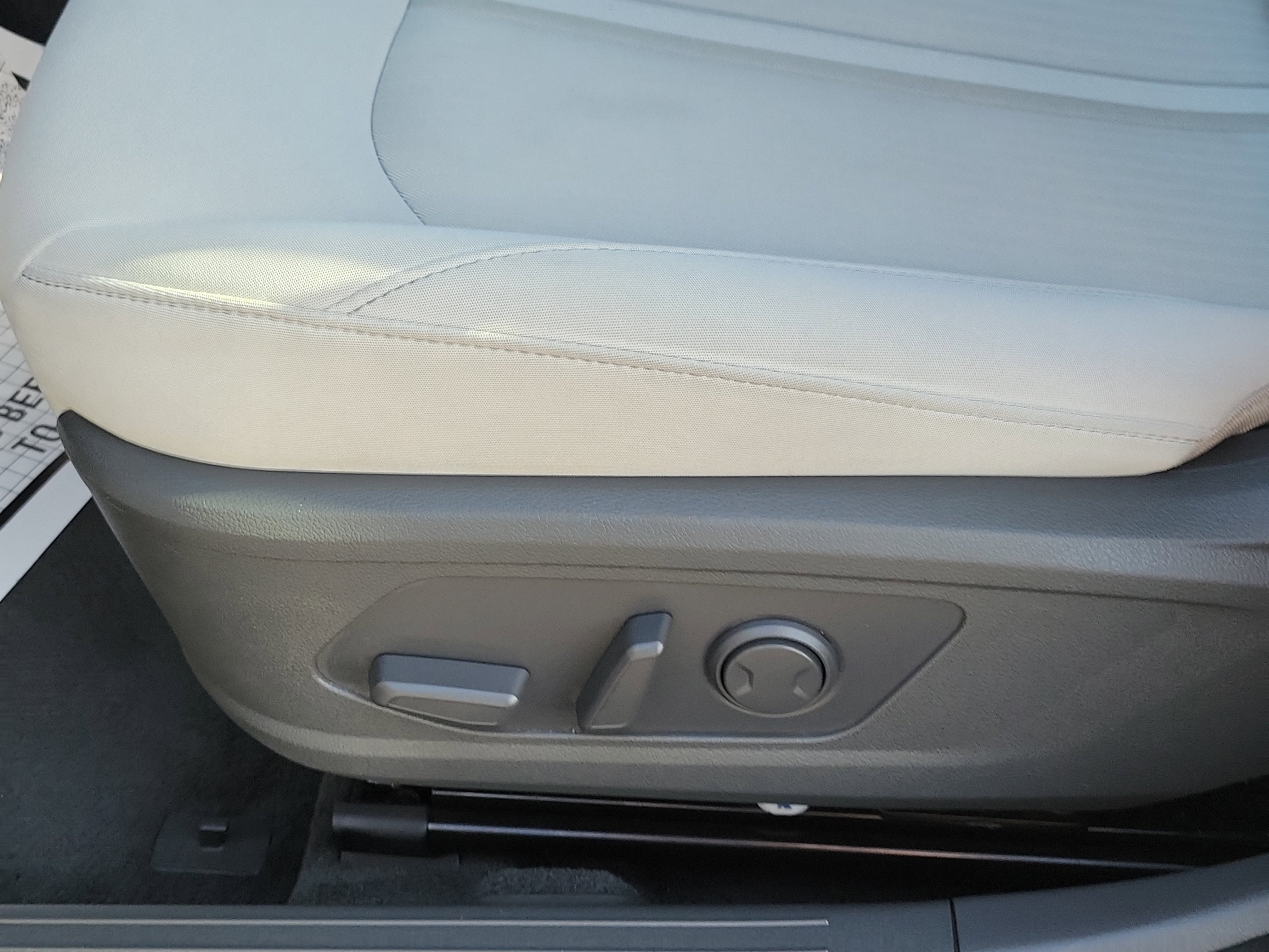 Certified 2025 Hyundai Sonata SEL AWD/4WD image 19