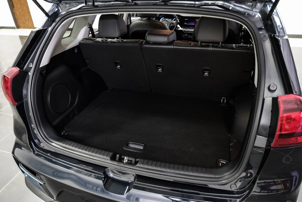 Used 2022 Kia Niro EX image 60