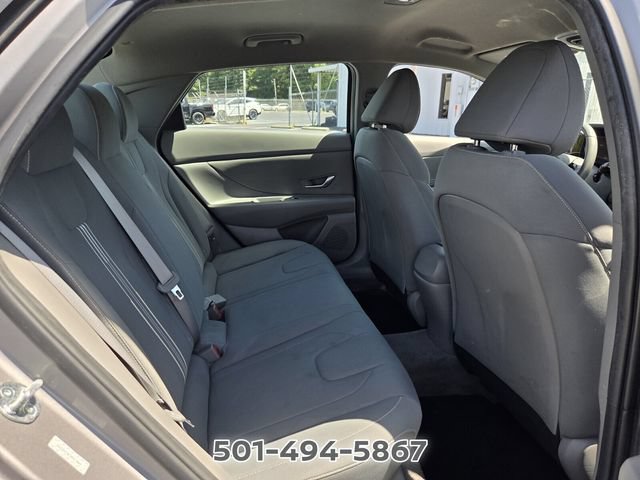 Used 2023 Hyundai Elantra SEL w/ Convenience Package FWD image 14