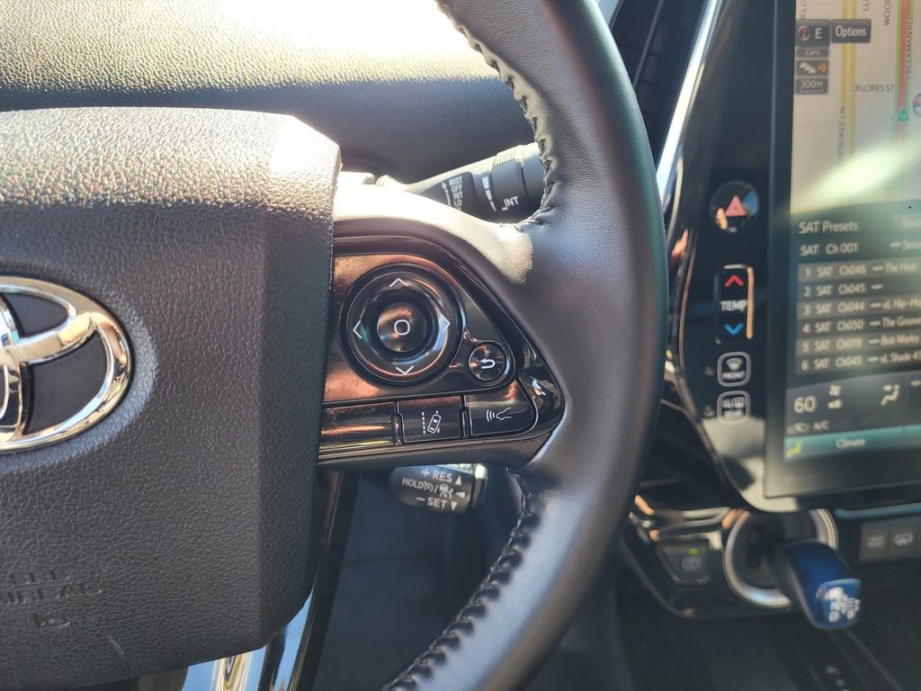 Used 2022 Toyota Prius Prime XLE image 23